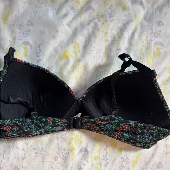 2/$25 B’tempted Floral Black Bra wireless 36B - Picture 3 of 4